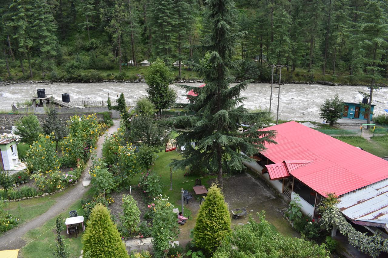 White House Kasol Hotel Exterior photo